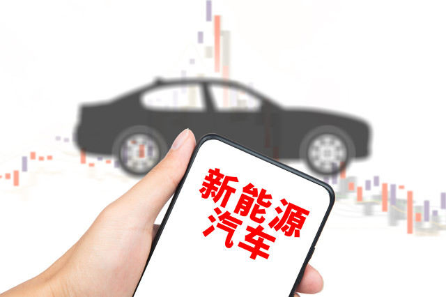 如何去除汽车玻璃贴胶