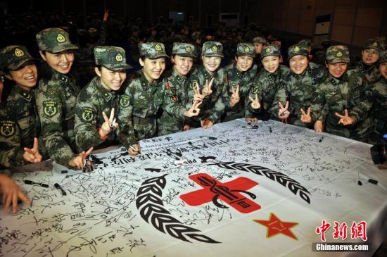 如何调整解放J气门